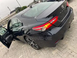 Toyota Camry L (2.5L 4cyl 8A) 2019 Green