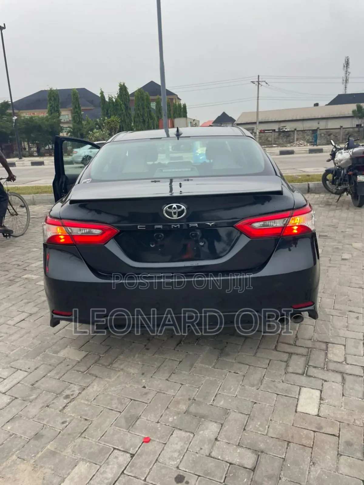 Toyota Camry L (2.5L 4cyl 8A) 2019 Green