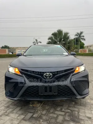 Toyota Camry L (2.5L 4cyl 8A) 2019 Green