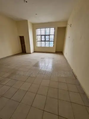 2bdrm Block of Flats in Private, Apo District for rent