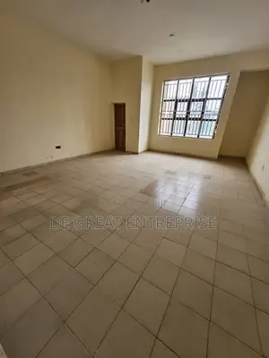 2bdrm Block of Flats in Private, Apo District for rent