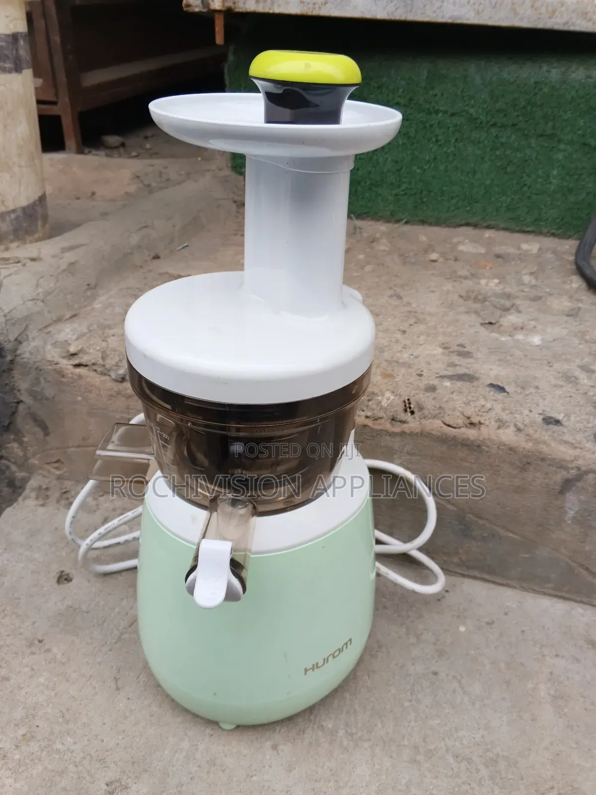Hurom Slow Juicer Powerful Masticating Machine Slow Juicer