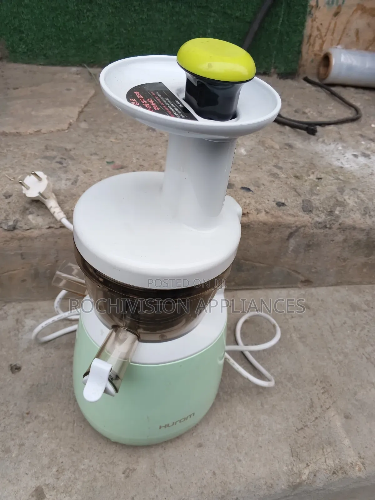 Hurom Slow Juicer Powerful Masticating Machine Slow Juicer