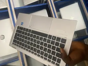 Laptop HP EliteBook 830 G8 16GB Intel Core I7 SSD 512GB