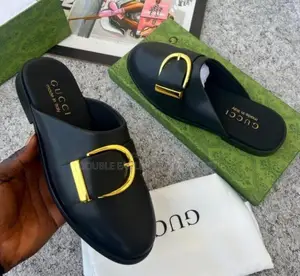 Gucci Clogs / Half Shoe