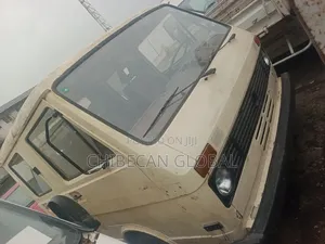 Volkswagen Lt Truck 6 Tyres Petrol (Foreign Used)