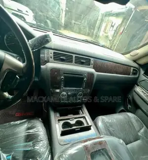 GMC Yukon Denali 2013 Black