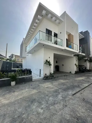 4bdrm Duplex in Chevron for sale