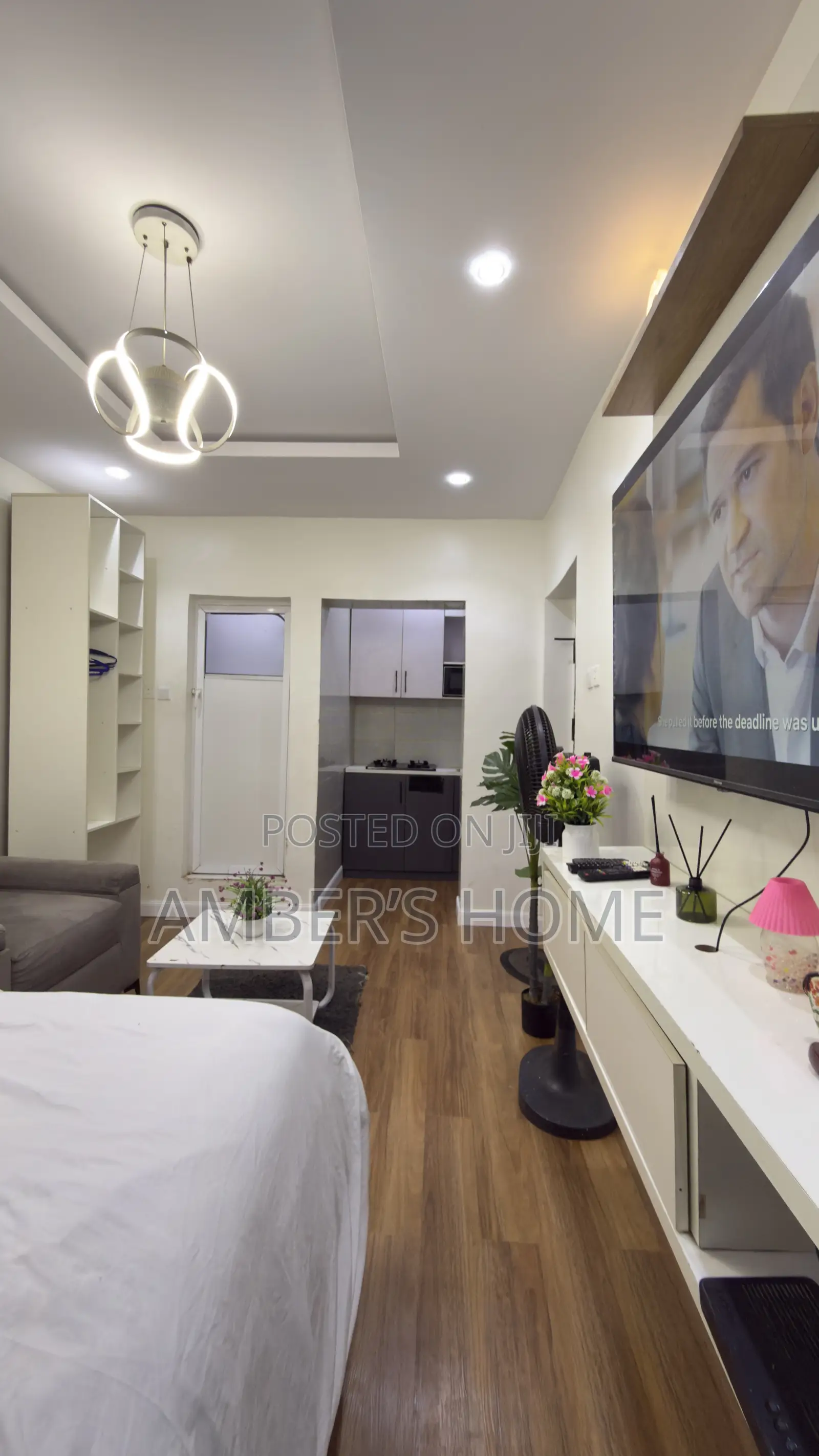 Studio Apartment