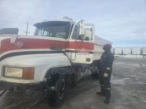 Mack Ch Dump Truck