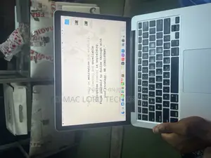 Laptop Apple MacBook Pro 2015 8GB Intel Core i5 SSD 256GB