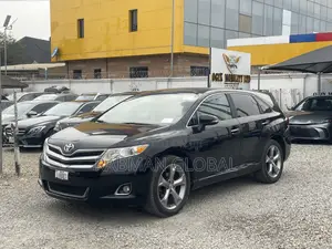 Toyota Venza XLE 4dr Wagon AWD (3.5L 6cyl 6A) 2014 Black