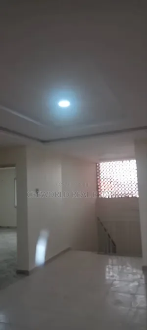 3bdrm Apartment in Ajeigbe Ring Road for rent