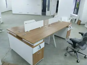 4 Seaters Executive Office Workstation
