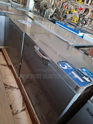 Scanfrost Chest Freezer 200 Litres Silver Sfl200eco