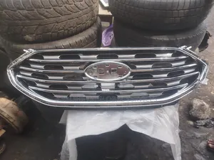 Front Grille Edge 2020