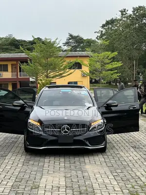 Mercedes-Benz C450 2016 Black
