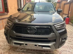 Toyota Hilux Revo Double Cab Petrol 2.7 AWD 2020 Black