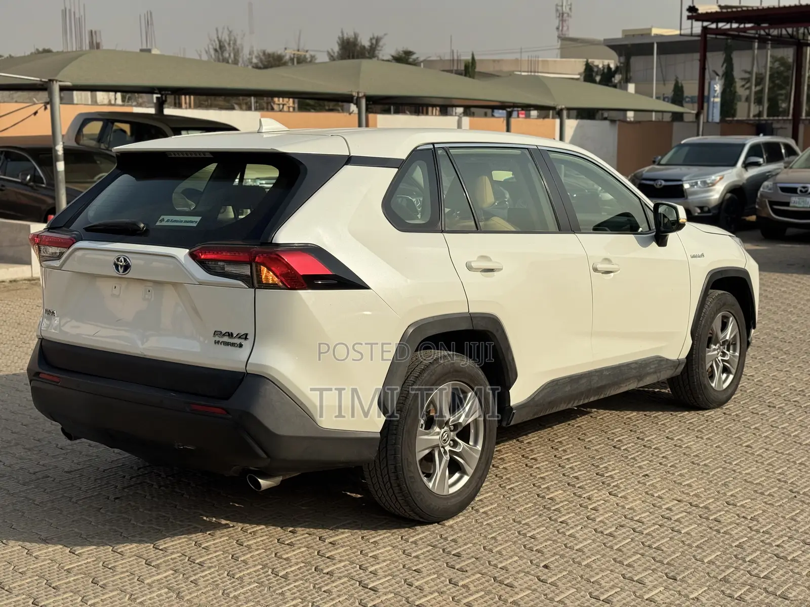 Toyota RAV4 Limited 2021 White