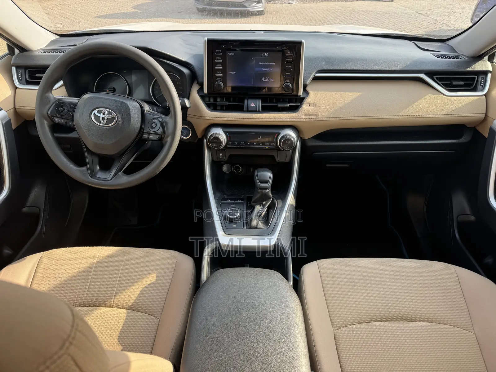 Toyota RAV4 Limited 2021 White
