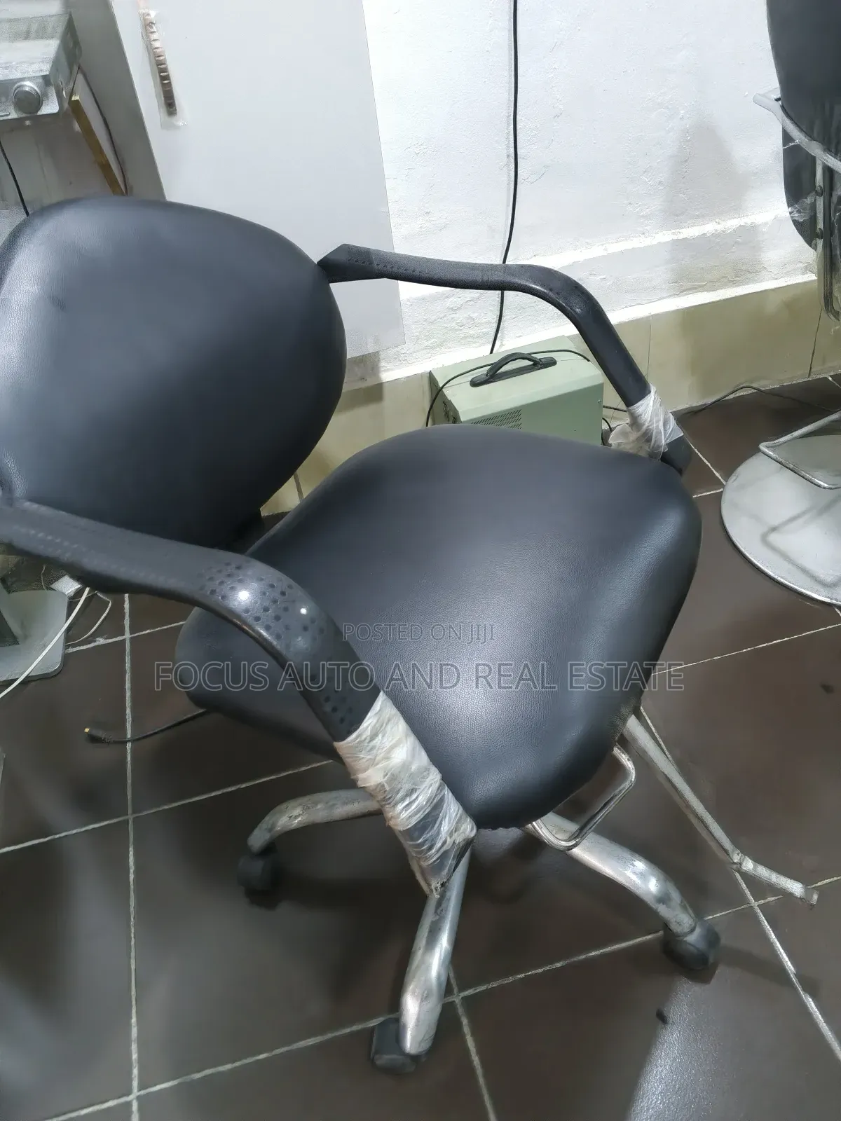 Salon Chair