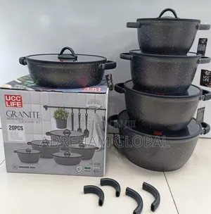 Ucclife Pot Set 
Available in Black and White