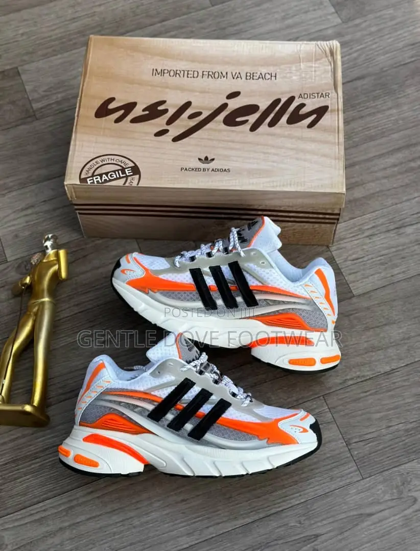 Adidas Sneakers