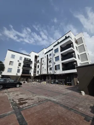 2bdrm Apartment in Lekki Phase 1 for sale