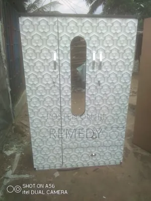 Custom Wooden Wardrobe – Strong Durable (Port Harcourt)