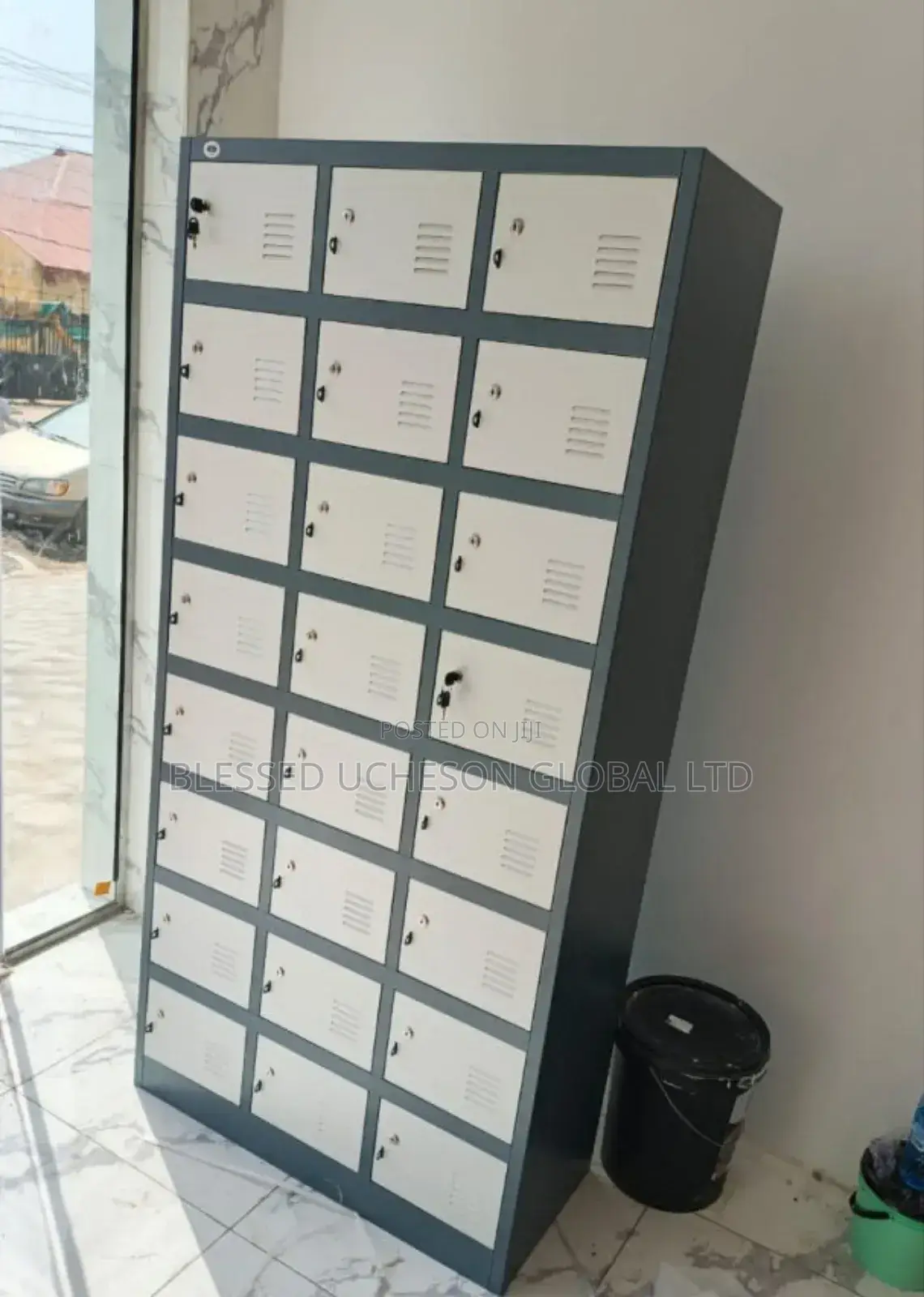 24 Doors Workers Locker for Safety Keeping