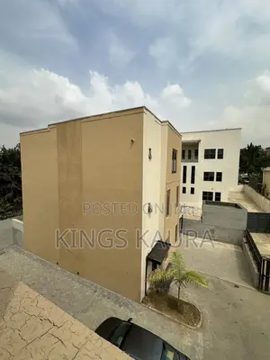 4bdrm Duplex in Maitama for sale