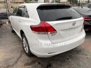 Toyota Venza AWD 2010 White