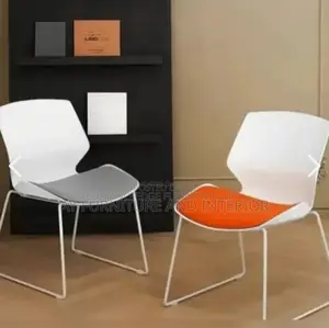 Plastic and Metal Legs Visitor, Meeting Room, Seminar Chair