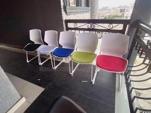 Plastic and Metal Legs Visitor, Meeting Room, Seminar Chair