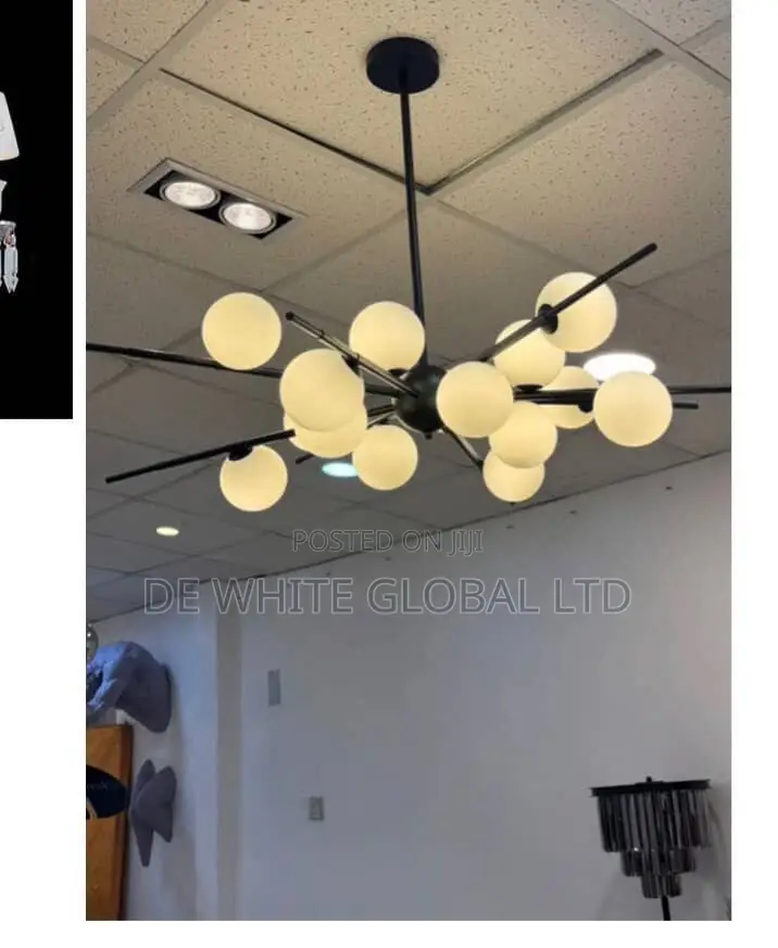 21 Hands Chandelier Light