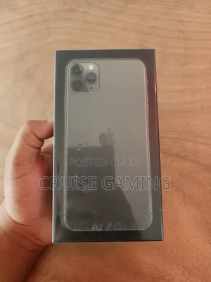New Apple iPhone 11 Pro Max 64 GB Gold