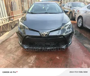 Toyota Corolla SE Special Edition 4dr Sedan (1.8L 4cyl CVT) 2017 Gray