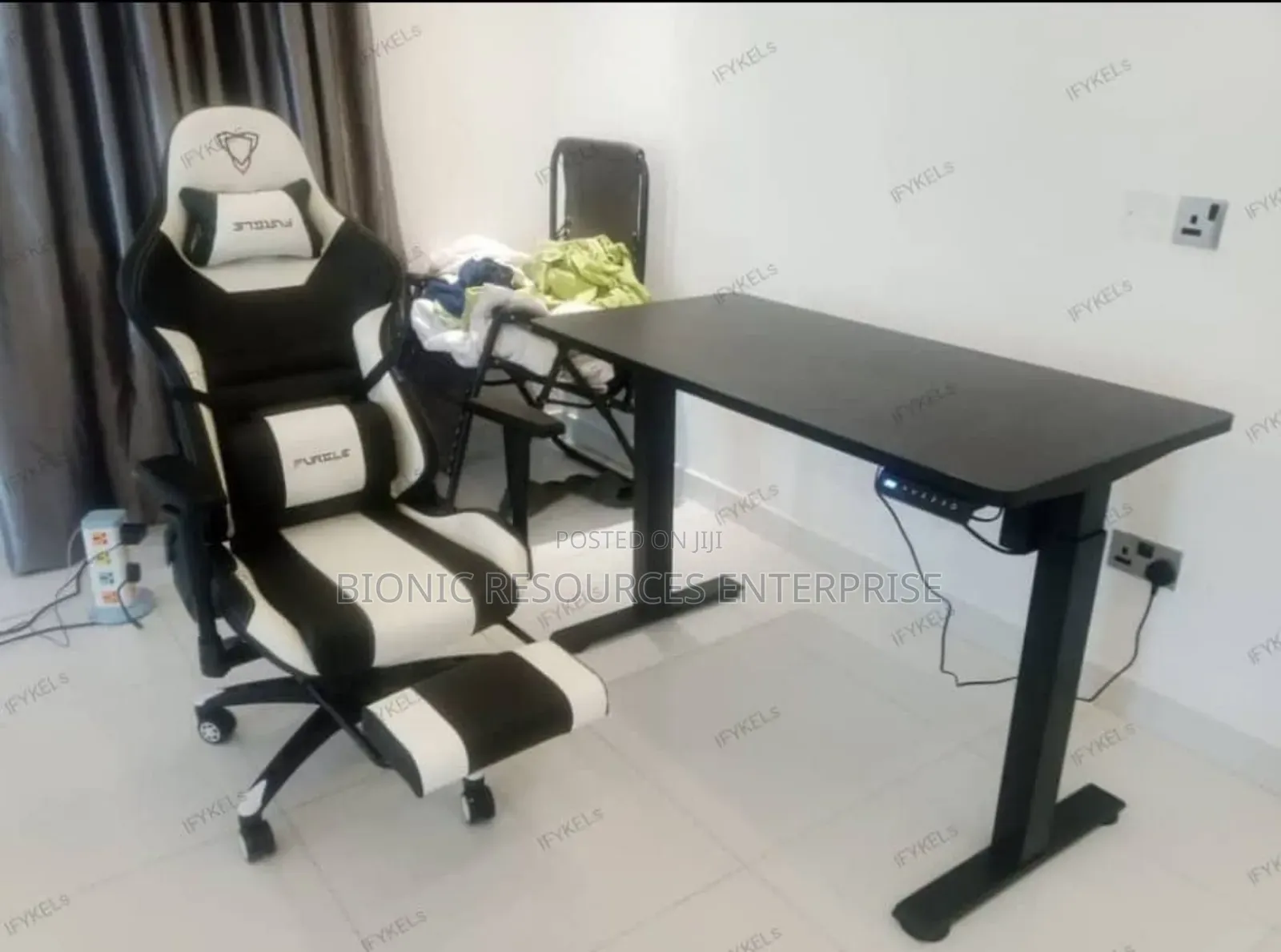 Gaming Chair and 1.2 Adjustable Table