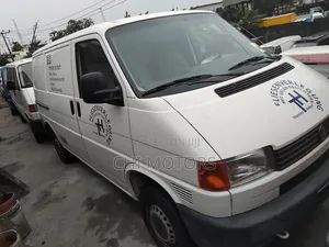 Volkswagen Transporter 2005 White