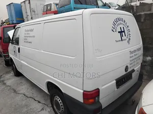 Volkswagen Transporter 2005 White