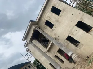 5bdrm Duplex in Afara Estate, Umuahia for sale