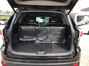 Toyota Highlander Limited 4dr SUV AWD (3.5L 6cyl 6A) 2015 Black
