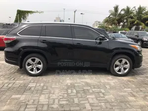 Toyota Highlander Limited 4dr SUV AWD (3.5L 6cyl 6A) 2015 Black