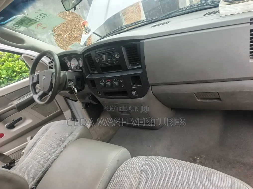 Dodge RAM 2008 White