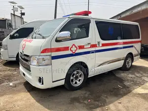 Toyota HiAce 2012 White