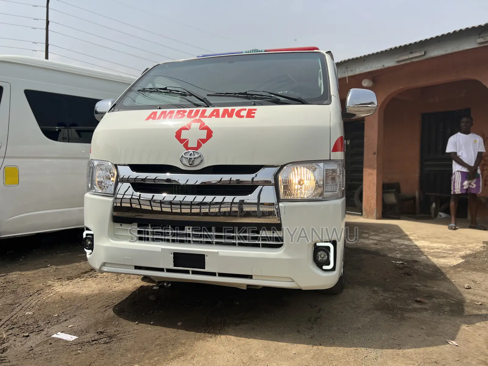 Toyota HiAce 2012 White