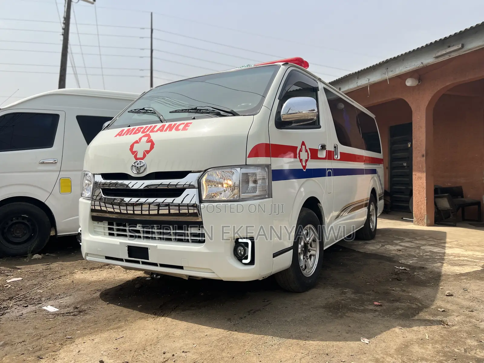 Toyota HiAce 2012 White