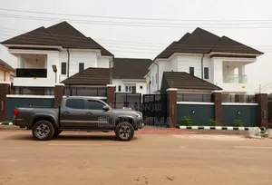 4bdrm Duplex in Enugu for sale
