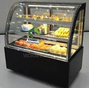 4ft Curve Cake Glass