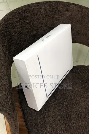 New Laptop Apple MacBook Air 2024 M3 13-Inch 24GB Apple M3 SSD 1T
